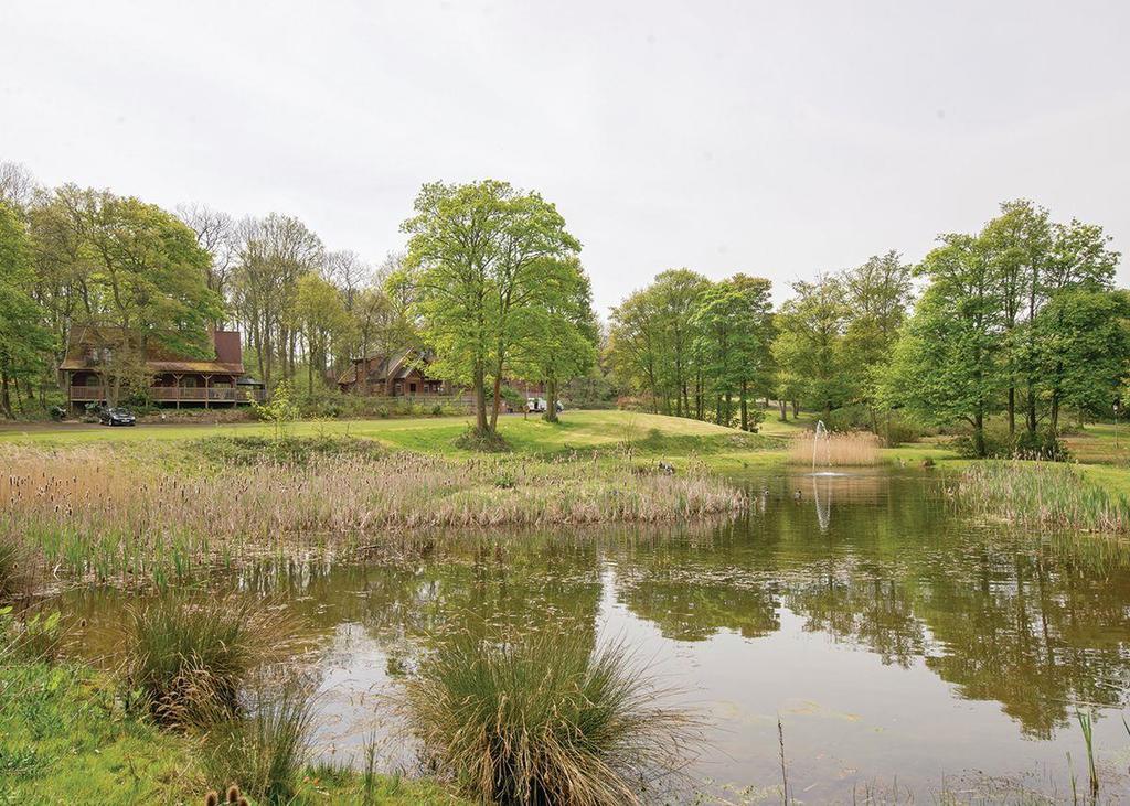 Redbrick Lodges Clipstone Eksteriør bilde